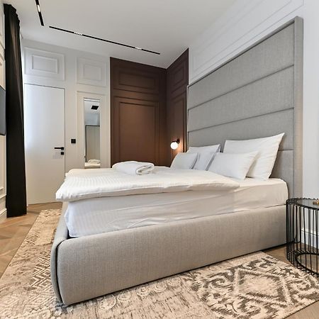 Three Pearls Deluxe Rooms & Studios Zadar Exteriör bild