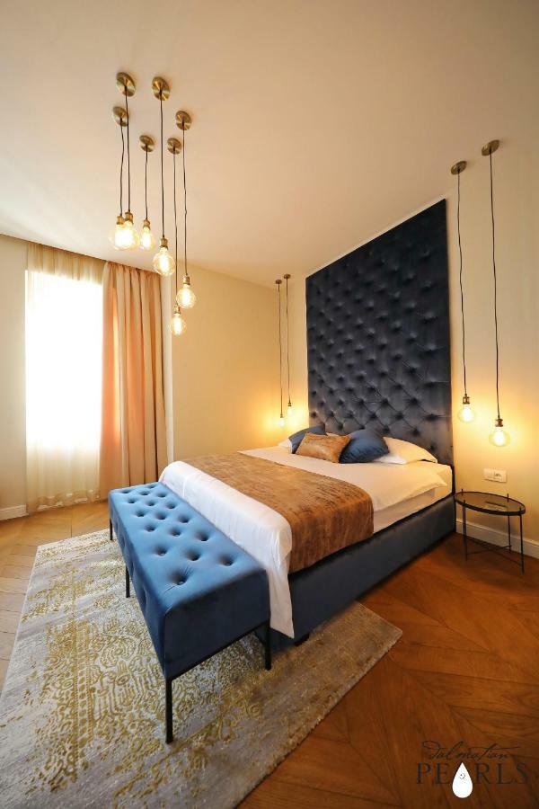 Three Pearls Deluxe Rooms & Studios Zadar Exteriör bild