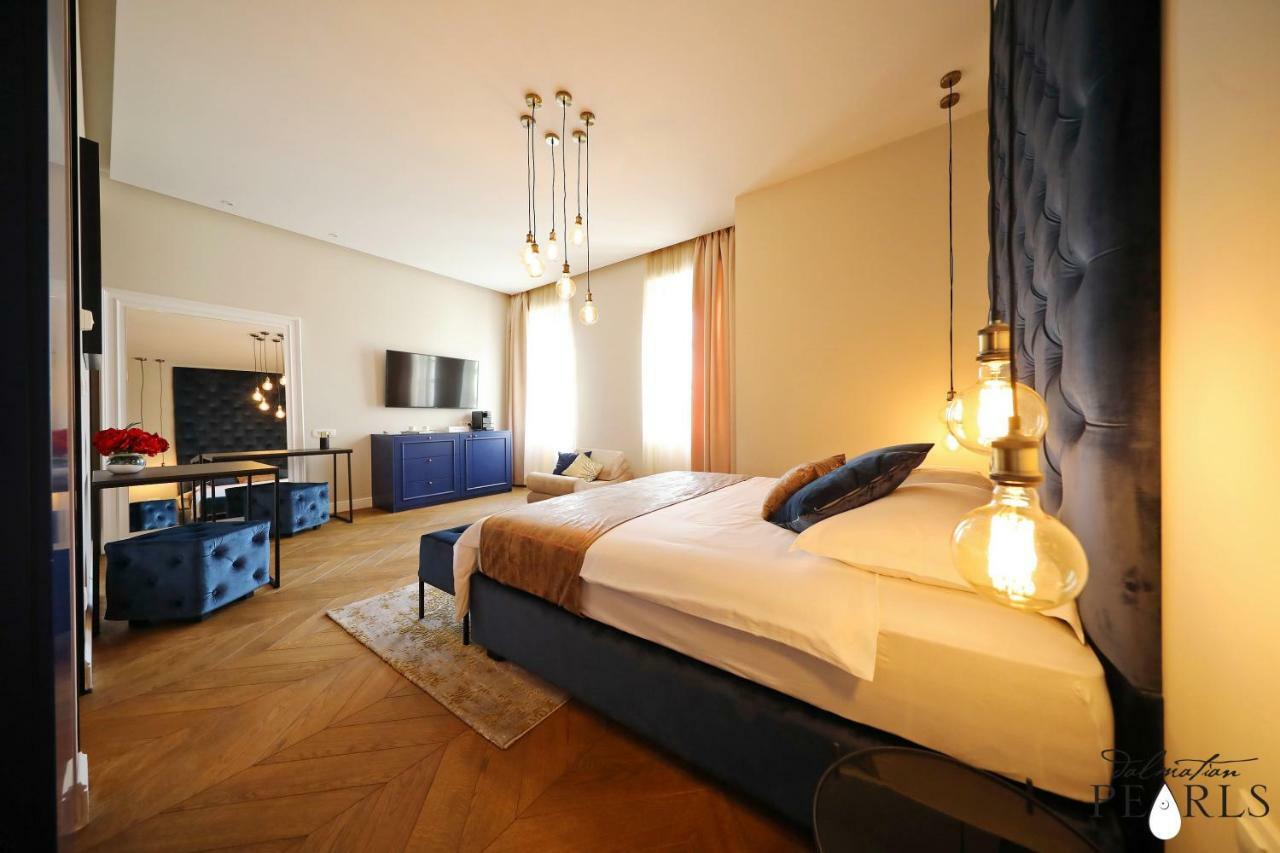 Three Pearls Deluxe Rooms & Studios Zadar Exteriör bild